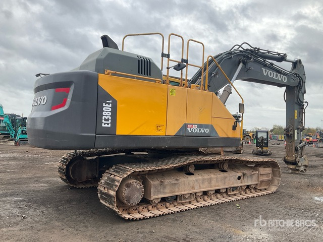 2014 Volvo EC380EL Tracked Excavator - Crawler excavator: picture 4 2014 Volvo EC380EL Tracked Excavator - Crawler excavator: picture 4