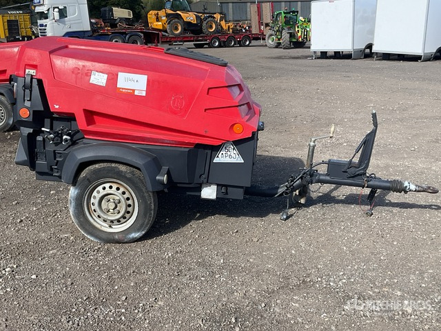 2016 Atlas Copco XAS47KD Mobile Air Compressor - Air compressor: picture 3 2016 Atlas Copco XAS47KD Mobile Air Compressor - Air compressor: picture 3