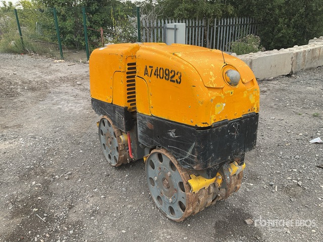 2016 Wacker Neuson Roller RT Trench Compactor - Mini roller: picture 3 2016 Wacker Neuson Roller RT Trench Compactor - Mini roller: picture 3