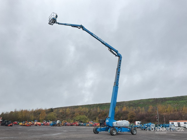 2017 Genie ZX135/70 4WD Diesel Articulating Boom Lift - Articulated boom: picture 1 2017 Genie ZX135/70 4WD Diesel Articulating Boom Lift - Articulated boom: picture 1