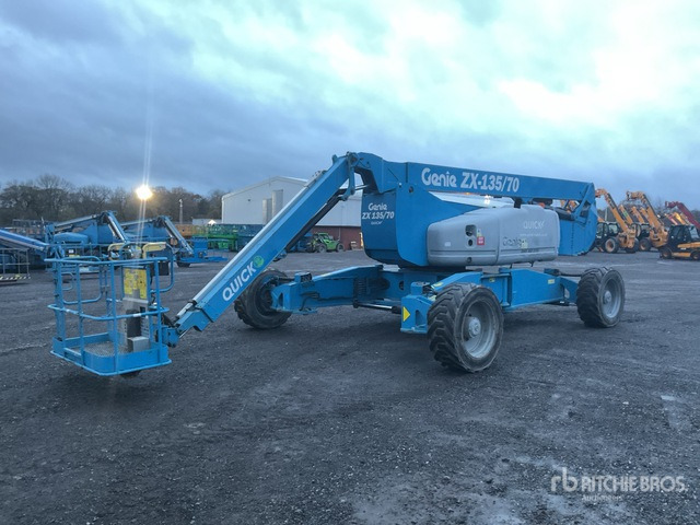 2017 Genie ZX135/70 4WD Diesel Articulating Boom Lift - Articulated boom: picture 3 2017 Genie ZX135/70 4WD Diesel Articulating Boom Lift - Articulated boom: picture 3