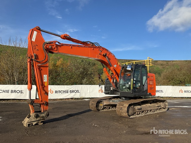 2021 Hitachi ZX225USLC-6 Tracked Excavator - Crawler excavator: picture 1 2021 Hitachi ZX225USLC-6 Tracked Excavator - Crawler excavator: picture 1