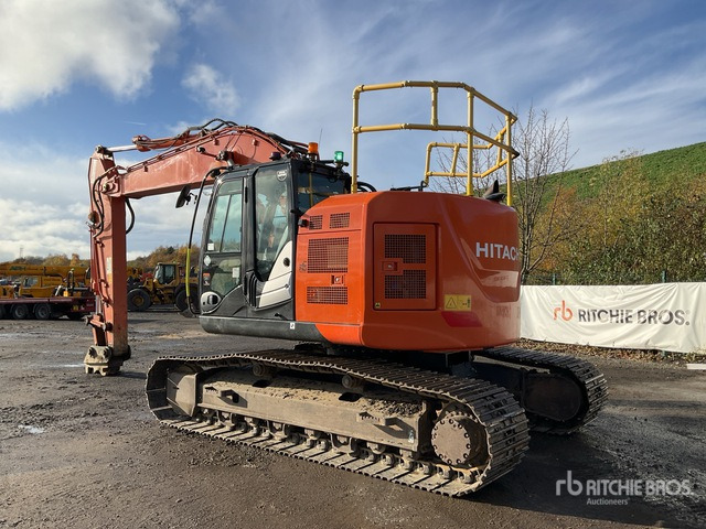 2021 Hitachi ZX225USLC-6 Tracked Excavator - Crawler excavator: picture 4 2021 Hitachi ZX225USLC-6 Tracked Excavator - Crawler excavator: picture 4
