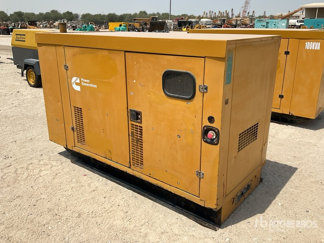 2005 Cummins C1105D5 100 kVA Skid-Mounted Generator Set - Generator set: picture 1 2005 Cummins C1105D5 100 kVA Skid-Mounted Generator Set - Generator set: picture 1