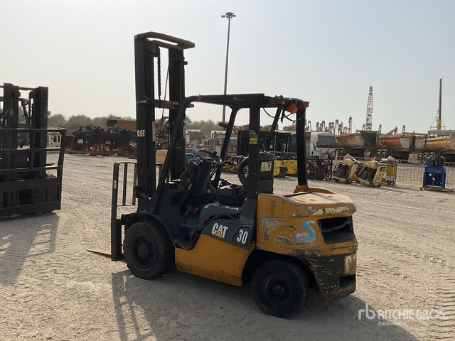 2006 Cat DE30NT 3 ton Forklift - Diesel forklift: picture 4 2006 Cat DE30NT 3 ton Forklift - Diesel forklift: picture 4