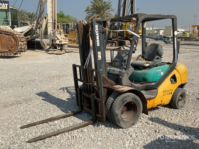 2007 Komatsu FD25T-16 2.5 ton (Inoperable) Forklift - Diesel forklift: picture 1 2007 Komatsu FD25T-16 2.5 ton (Inoperable) Forklift - Diesel forklift: picture 1