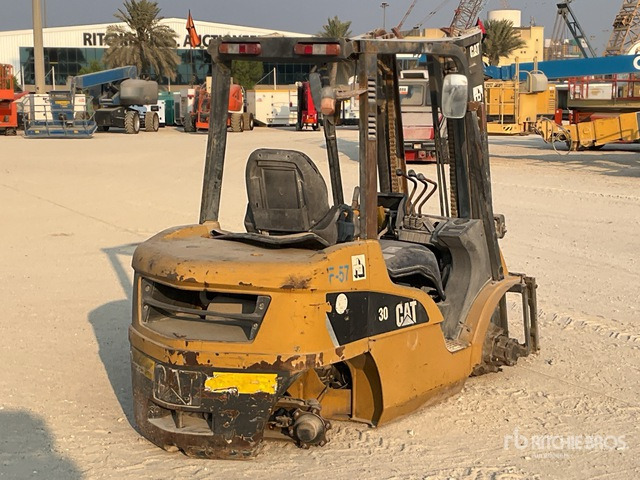 2008 Cat DP30NT 3 ton (Inoperable) Forklift - Diesel forklift: picture 3 2008 Cat DP30NT 3 ton (Inoperable) Forklift - Diesel forklift: picture 3