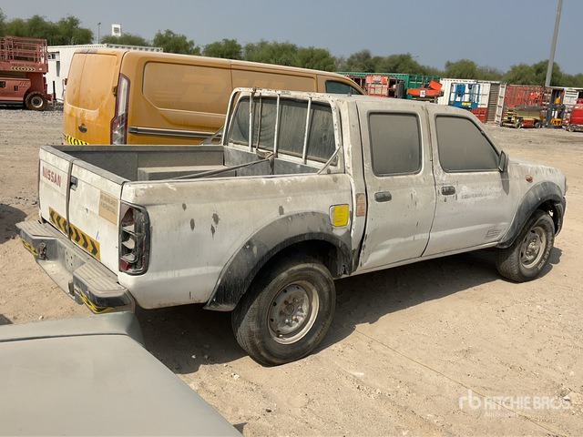 2008 Nissan 4x4 Crew Cab (Inoperable) Pickup - Pickup truck: picture 4 2008 Nissan 4x4 Crew Cab (Inoperable) Pickup - Pickup truck: picture 4