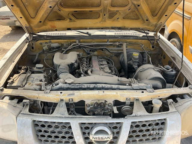 2008 Nissan 4x4 Crew Cab (Inoperable) Pickup - Pickup truck: picture 5 2008 Nissan 4x4 Crew Cab (Inoperable) Pickup - Pickup truck: picture 5