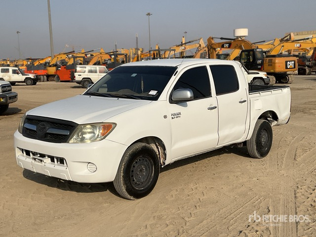 2008 Toyota Hilux 4x2 Crew Cab Pickup - Pickup truck: picture 1 2008 Toyota Hilux 4x2 Crew Cab Pickup - Pickup truck: picture 1