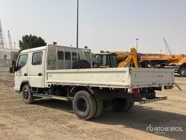 2010 Mitsubishi Canter 4x2 Crew Cab Flatbed Truck - Dropside/ Flatbed truck: picture 4 2010 Mitsubishi Canter 4x2 Crew Cab Flatbed Truck - Dropside/ Flatbed truck: picture 4