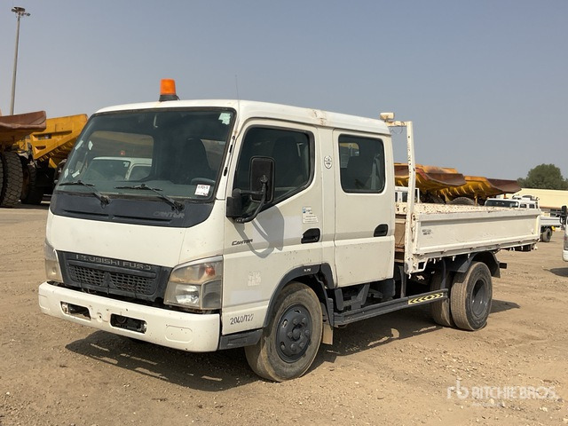 2010 Mitsubishi Canter 4x2 Crew Cab Flatbed Truck - Dropside/ Flatbed truck: picture 1 2010 Mitsubishi Canter 4x2 Crew Cab Flatbed Truck - Dropside/ Flatbed truck: picture 1