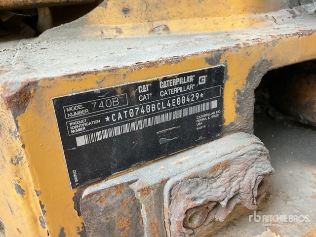 2011 Cat 740B - Articulated dumper: picture 2 2011 Cat 740B - Articulated dumper: picture 2