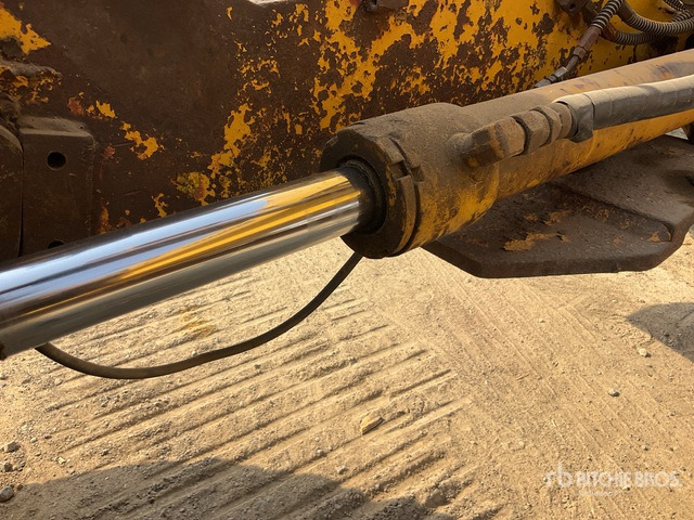 2011 Komatsu GD825A-2 - Grader: picture 5 2011 Komatsu GD825A-2 - Grader: picture 5