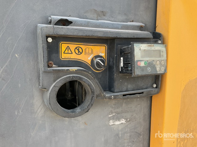 2012 Atlas Copco XATS800 Mobile Air Compressor - Air compressor: picture 5 2012 Atlas Copco XATS800 Mobile Air Compressor - Air compressor: picture 5