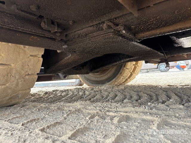 2014 Cat DP150 15 ton Forklift - Diesel forklift: picture 5 2014 Cat DP150 15 ton Forklift - Diesel forklift: picture 5