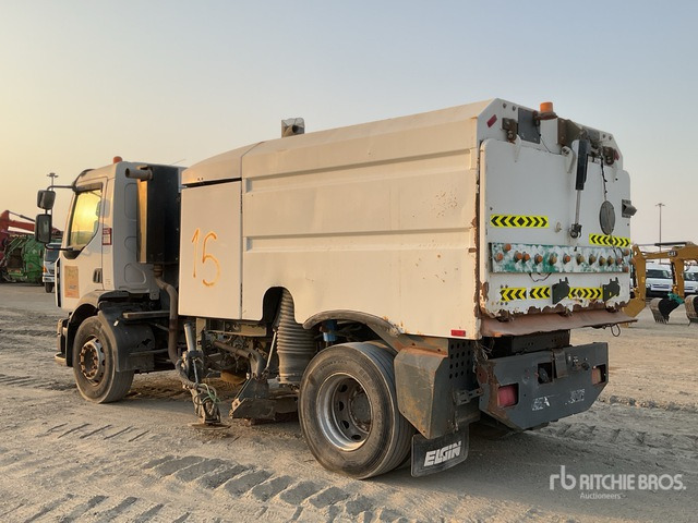 2016 Renault D18 Elgin on Sweeper Truck - Road sweeper: picture 3 2016 Renault D18 Elgin on Sweeper Truck - Road sweeper: picture 3