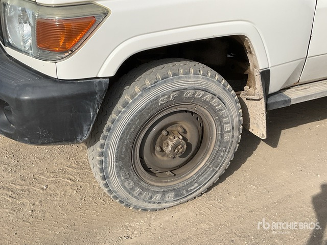 2018 Toyota Land Cruiser 76L 4x4 SUV - SUV: picture 5 2018 Toyota Land Cruiser 76L 4x4 SUV - SUV: picture 5