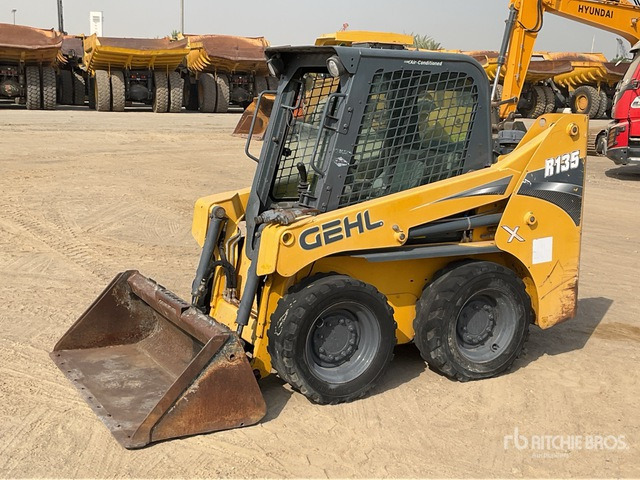 Gehl R135 - Skid steer loader: picture 2 Gehl R135 - Skid steer loader: picture 2