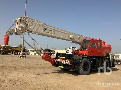TADANO TR300 EX 30 ton 4x4x4 - Rough terrain crane: picture 1 TADANO TR300 EX 30 ton 4x4x4 - Rough terrain crane: picture 1