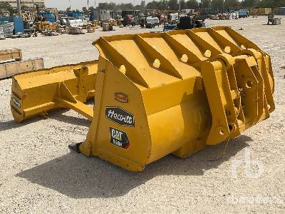 Wheel Loader Bucket & Push Blade - Loader bucket: picture 3 Wheel Loader Bucket & Push Blade - Loader bucket: picture 3