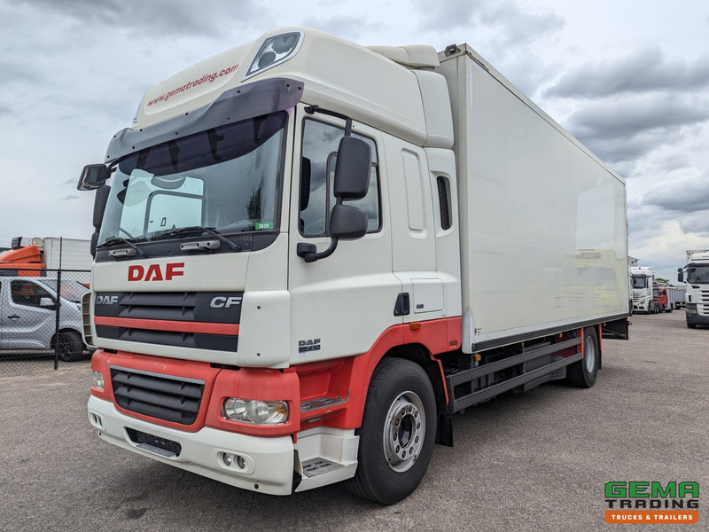 DAF CF85.410 4x2 Spacecab Euro5 - Geïsoleerde bak 7.6m - Laadklep 1500kg - Reservewiel - Box truck: picture 1 DAF CF85.410 4x2 Spacecab Euro5 - Geïsoleerde bak 7.6m - Laadklep 1500kg - Reservewiel - Box truck: picture 1