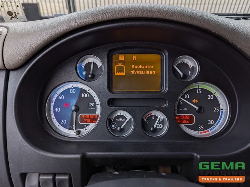 Refrigerator truck DAF FA CF65.220 4x2 Daycab Euro5 KoelVriesBak 7m + Laadklep 2000kg - FrigoBlock - Zijdeur: picture 14