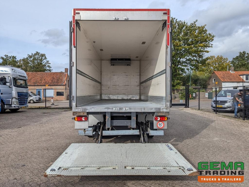 DAF FA LF55.300 4x2 Sleepcab 18T Euro5 Koel-VriesBak 6.45m + Carrier Supra 750 - Laadklep 1500KG (V781) - Refrigerator truck: picture 4 DAF FA LF55.300 4x2 Sleepcab 18T Euro5 Koel-VriesBak 6.45m + Carrier Supra 750 - Laadklep 1500KG (V781) - Refrigerator truck: picture 4