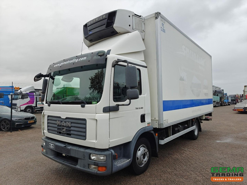 MAN TGL 12.180 4x2 Dagcabine Euro4 - Koel-Vriesbak 5.5m - Carrier Supra 850Mt - Laadklep 1500KG - 02/2026 APK - Refrigerator truck: picture 1 MAN TGL 12.180 4x2 Dagcabine Euro4 - Koel-Vriesbak 5.5m - Carrier Supra 850Mt - Laadklep 1500KG - 02/2026 APK - Refrigerator truck: picture 1