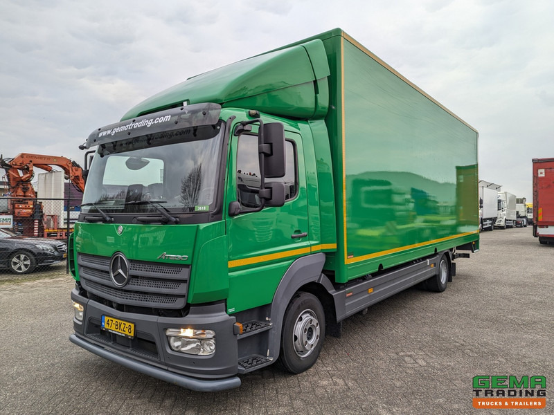 Mercedes-Benz Atego 1018 4x2 Dagcabine Euro6 - GeslotenBak 7M - Laadklep 1500KG - Zijdeur - 07/2025APK - Box truck: picture 2 Mercedes-Benz Atego 1018 4x2 Dagcabine Euro6 - GeslotenBak 7M - Laadklep 1500KG - Zijdeur - 07/2025APK - Box truck: picture 2