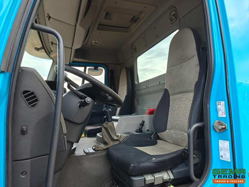 Renault Premium Lander 340 4x2 Dagcab Euro5 - Retarder - Open Laadbak 7.8M  + Palfinger PK12002-EH - RadioGrafisch - Dropside/ Flatbed truck, Crane truck: picture 5 Renault Premium Lander 340 4x2 Dagcab Euro5 - Retarder - Open Laadbak 7.8M  + Palfinger PK12002-EH - RadioGrafisch - Dropside/ Flatbed truck, Crane truck: picture 5