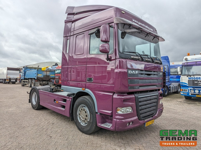 DAF FT XF105.410 4x2 Euro5 FT XF105.410 4x2 SpaceCab Euro5 - Side Skirts - Spare Wheel - Original Holland truck - Tractor unit: picture 2 DAF FT XF105.410 4x2 Euro5 FT XF105.410 4x2 SpaceCab Euro5 - Side Skirts - Spare Wheel - Original Holland truck - Tractor unit: picture 2