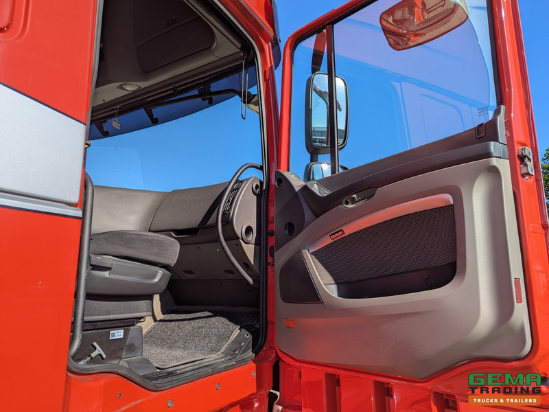 Tractor unit DAF FT XF105.460 4x2 Superspacecab Euro5 - Standairco - Groot brandstoffilter - 07/2025 APK: picture 12