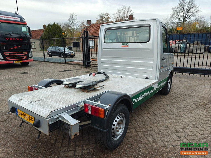 Volkswagen Lt 35 2.5 TDI BE-Trekker - Handgeschakeld - 5 Cil. - Blad geveerd - 136.000km - Tractor unit: picture 4 Volkswagen Lt 35 2.5 TDI BE-Trekker - Handgeschakeld - 5 Cil. - Blad geveerd - 136.000km - Tractor unit: picture 4