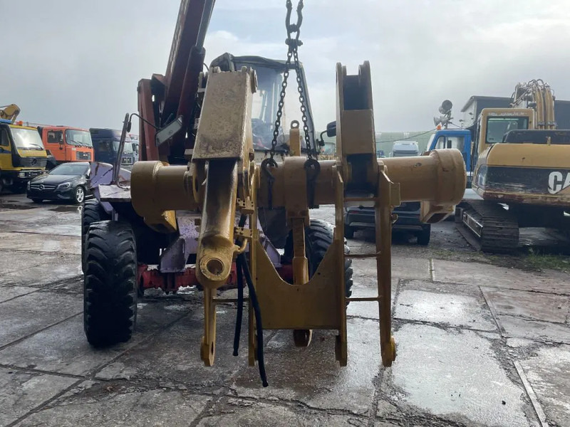 Ripper for Construction machinery Caterpillar Ripper compatible with D7R and D7H Ripper compatible with D7R and D7H: picture 6 Ripper for Construction machinery Caterpillar Ripper compatible with D7R and D7H Ripper compatible with D7R and D7H: picture 6