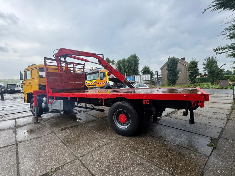DAF 2300 4X2 Platform + Crane Spring/Spring German truck - Dropside/ Flatbed truck: picture 3 DAF 2300 4X2 Platform + Crane Spring/Spring German truck - Dropside/ Flatbed truck: picture 3