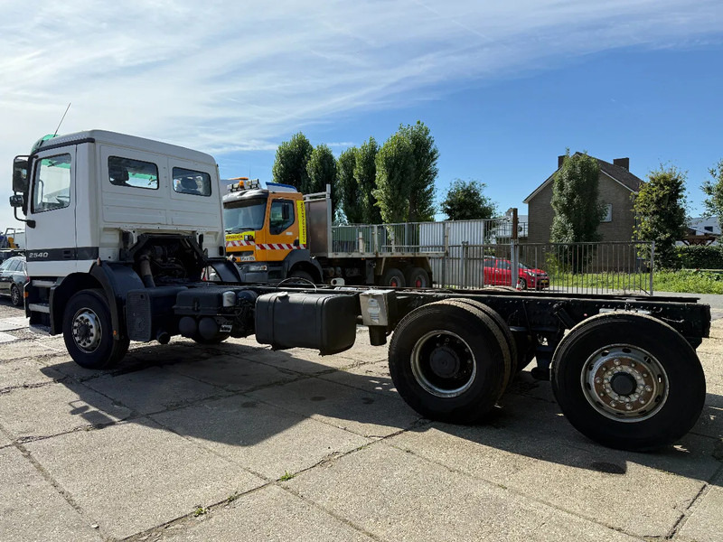 Mercedes-Benz ACTROS 2540 V6 6X2 Chassis Spring/Air EPS 3 Pedal - Cab chassis truck: picture 4 Mercedes-Benz ACTROS 2540 V6 6X2 Chassis Spring/Air EPS 3 Pedal - Cab chassis truck: picture 4