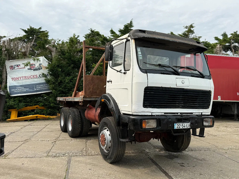 Dropside/ Flatbed truck Mercedes-Benz SK 2628 V8 6X6 Platform Spring/Spring Manual gear: picture 1