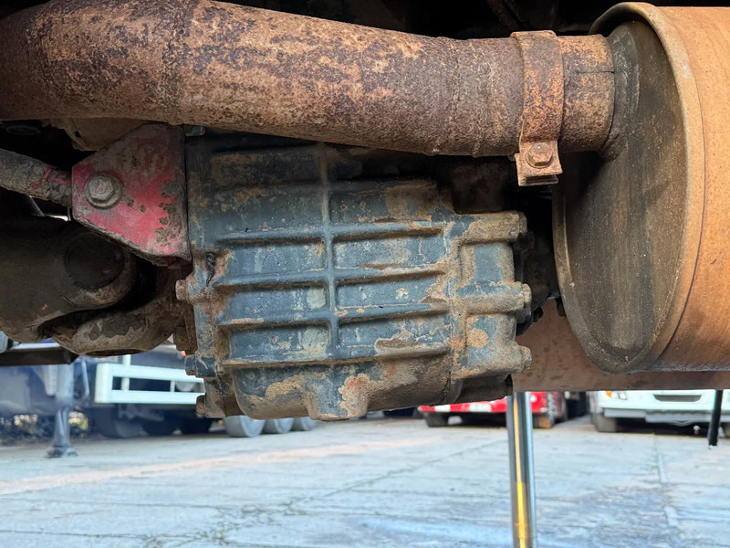 Dropside/ Flatbed truck, Crane truck Mercedes-Benz SK 2635 V8 6X6 Chassis Spring/spring ZF Man Gear OM442: picture 8