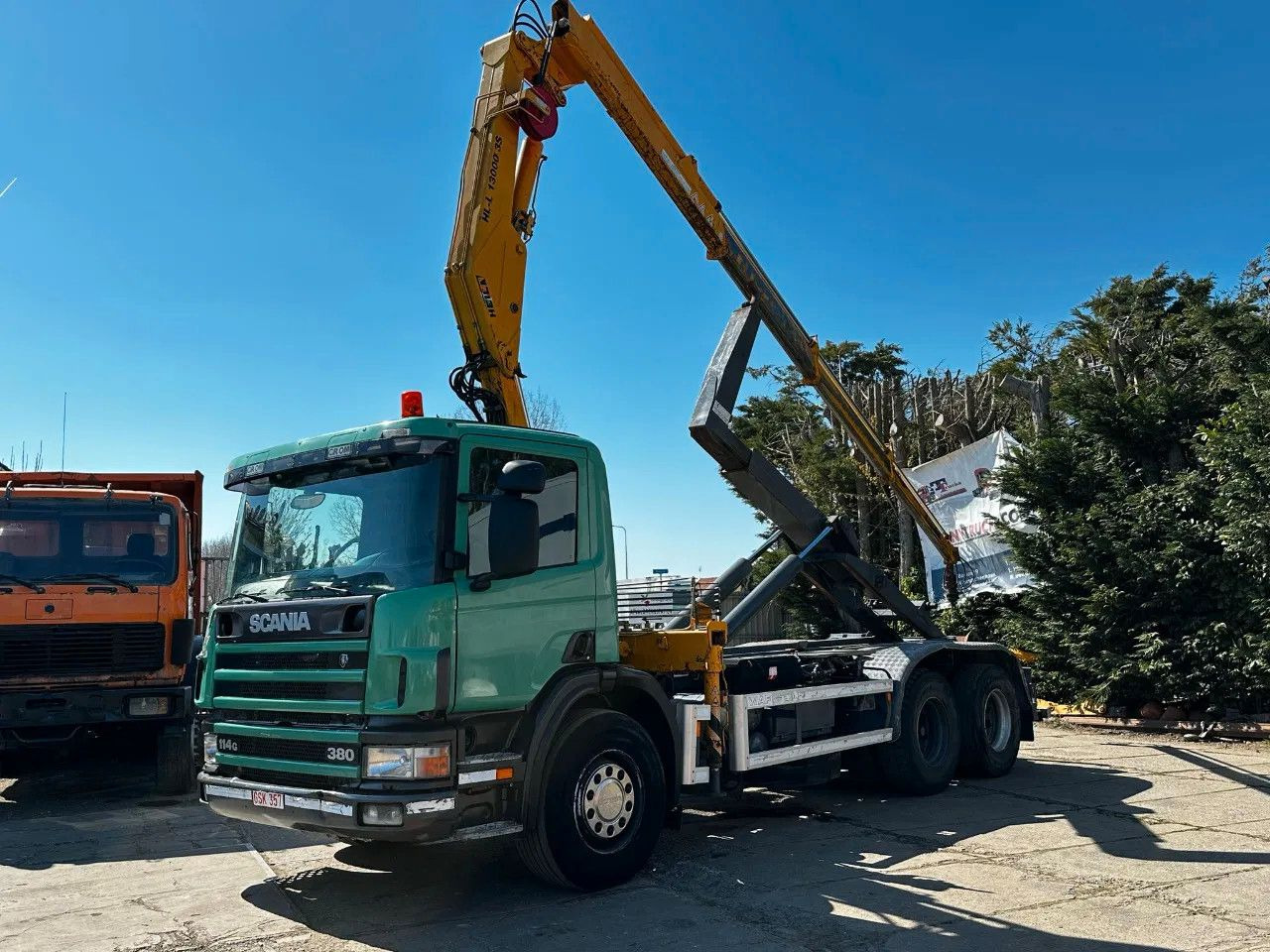 Scania P114-380 6X2 Ampirol + Heila 13000 5T Crane Manu - Container transporter/ Swap body truck: picture 2 Scania P114-380 6X2 Ampirol + Heila 13000 5T Crane Manu - Container transporter/ Swap body truck: picture 2