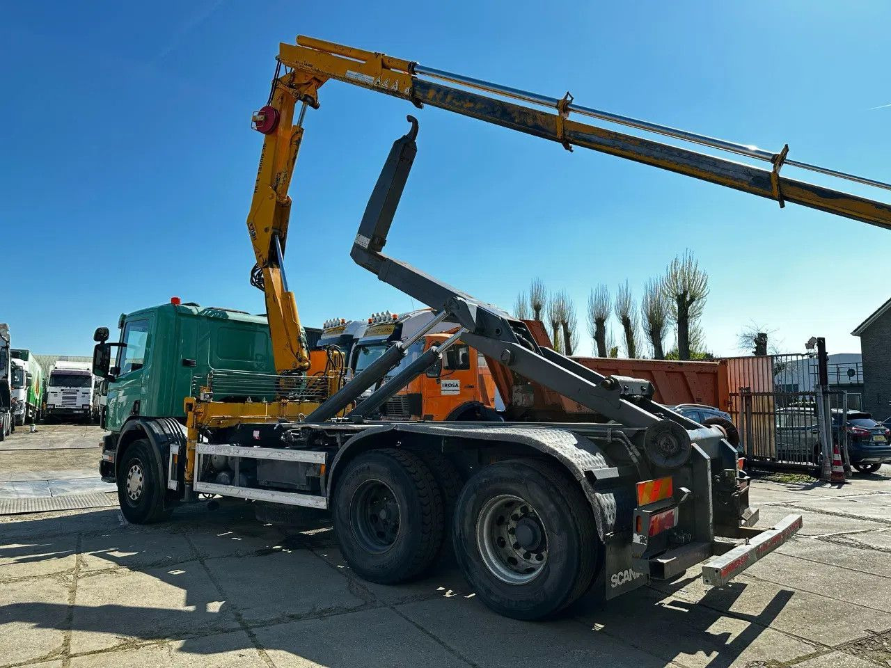 Scania P114-380 6X2 Ampirol + Heila 13000 5T Crane Manu - Container transporter/ Swap body truck: picture 3 Scania P114-380 6X2 Ampirol + Heila 13000 5T Crane Manu - Container transporter/ Swap body truck: picture 3