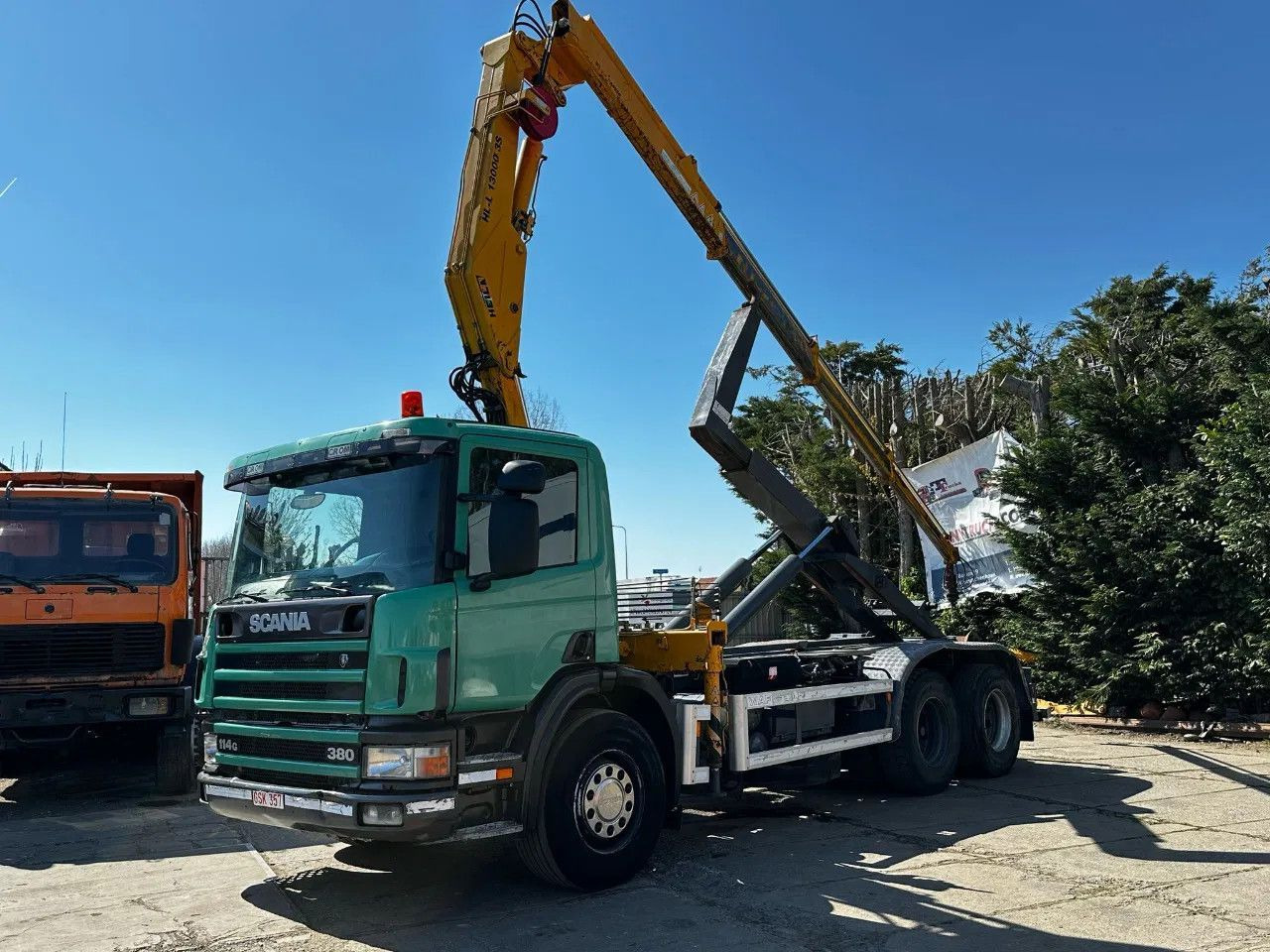 Scania P114-380 6X2 Ampirol + Heila 13000 5T Crane Manu - Container transporter/ Swap body truck: picture 2 Scania P114-380 6X2 Ampirol + Heila 13000 5T Crane Manu - Container transporter/ Swap body truck: picture 2