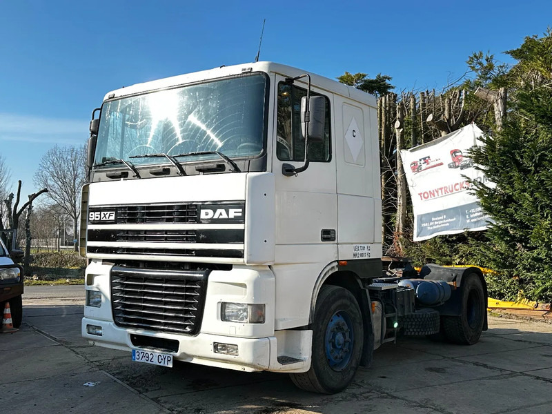 DAF XF 95.380 4X2 Tractor-unit Spring/Air ZF Manual Euro2 PTO - Tractor unit: picture 2 DAF XF 95.380 4X2 Tractor-unit Spring/Air ZF Manual Euro2 PTO - Tractor unit: picture 2