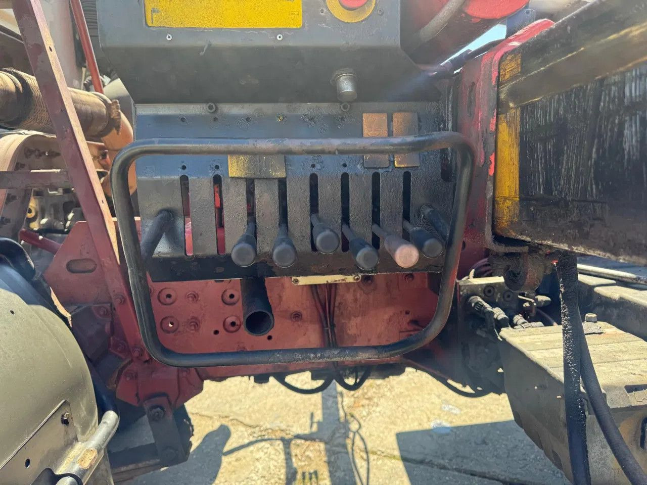 Renault Kerax 340 4X2 Tipper+Crane Spring/Spring Euro2 M - Tractor unit: picture 3 Renault Kerax 340 4X2 Tipper+Crane Spring/Spring Euro2 M - Tractor unit: picture 3