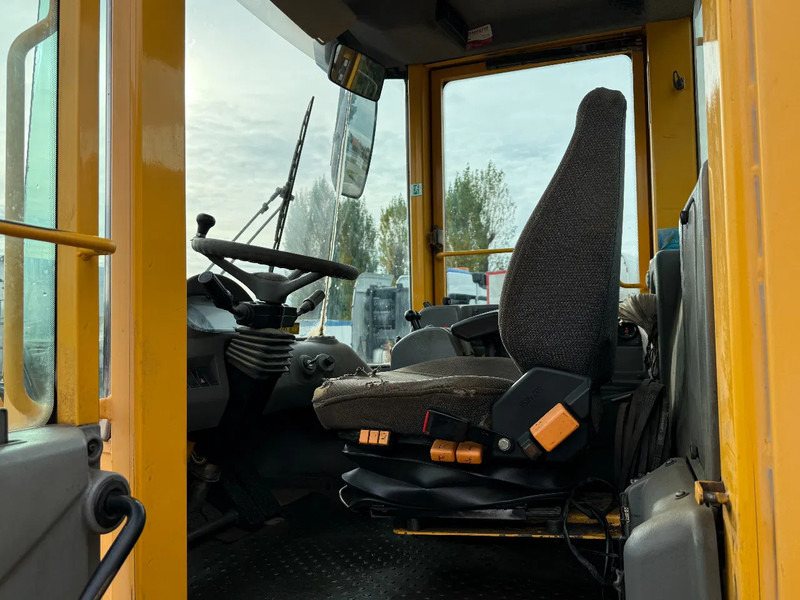 Wheel excavator Volvo L 150 E Wheelloader: picture 14