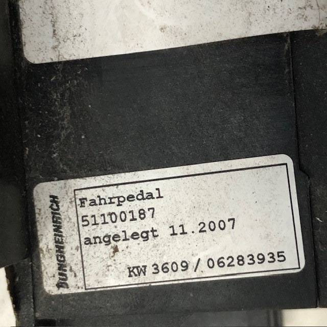 Accelerator for Jungheinrich - Pedal for Material handling equipment: picture 4 Accelerator for Jungheinrich - Pedal for Material handling equipment: picture 4