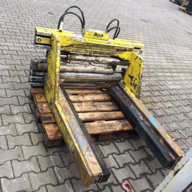 Cascade Concrete Block Clamp - Attachment: picture 1 Cascade Concrete Block Clamp - Attachment: picture 1