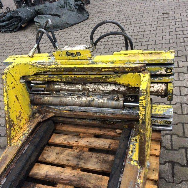 Cascade Concrete Block Clamp - Attachment: picture 3 Cascade Concrete Block Clamp - Attachment: picture 3