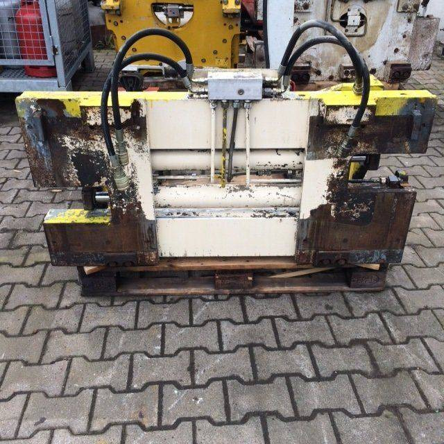 Cascade Concrete Block Clamp - Attachment: picture 4 Cascade Concrete Block Clamp - Attachment: picture 4