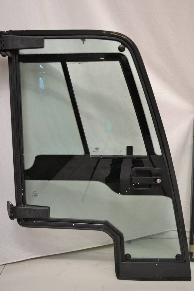 Door and parts for Material handling equipment Complete set Nissan TX steel Cabin: picture 6